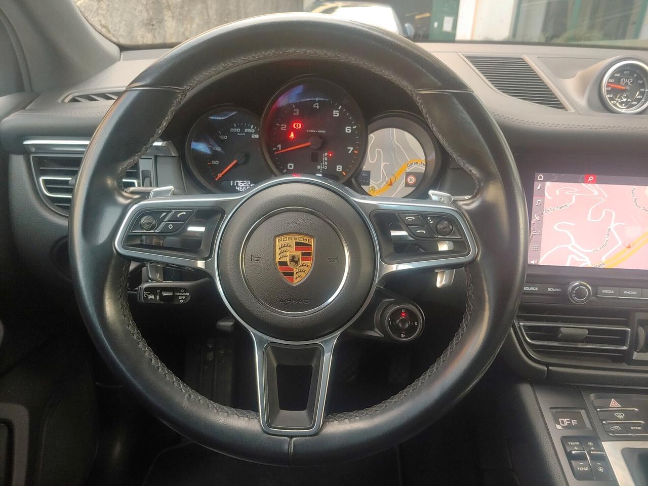 Porsche Macan 2.0 245 CV PDK GANCIO TRAINO