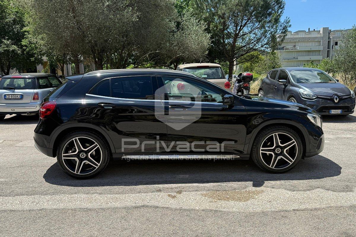 MERCEDES GLA 200 d Automatic Sport