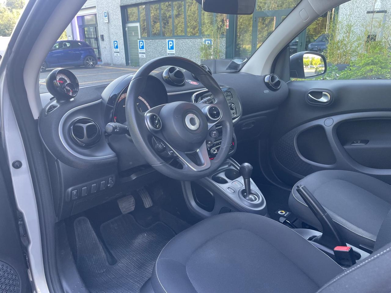 Smart ForTwo 90 0.9 Turbo *Automatik*Neopatentati*Solo 30000*