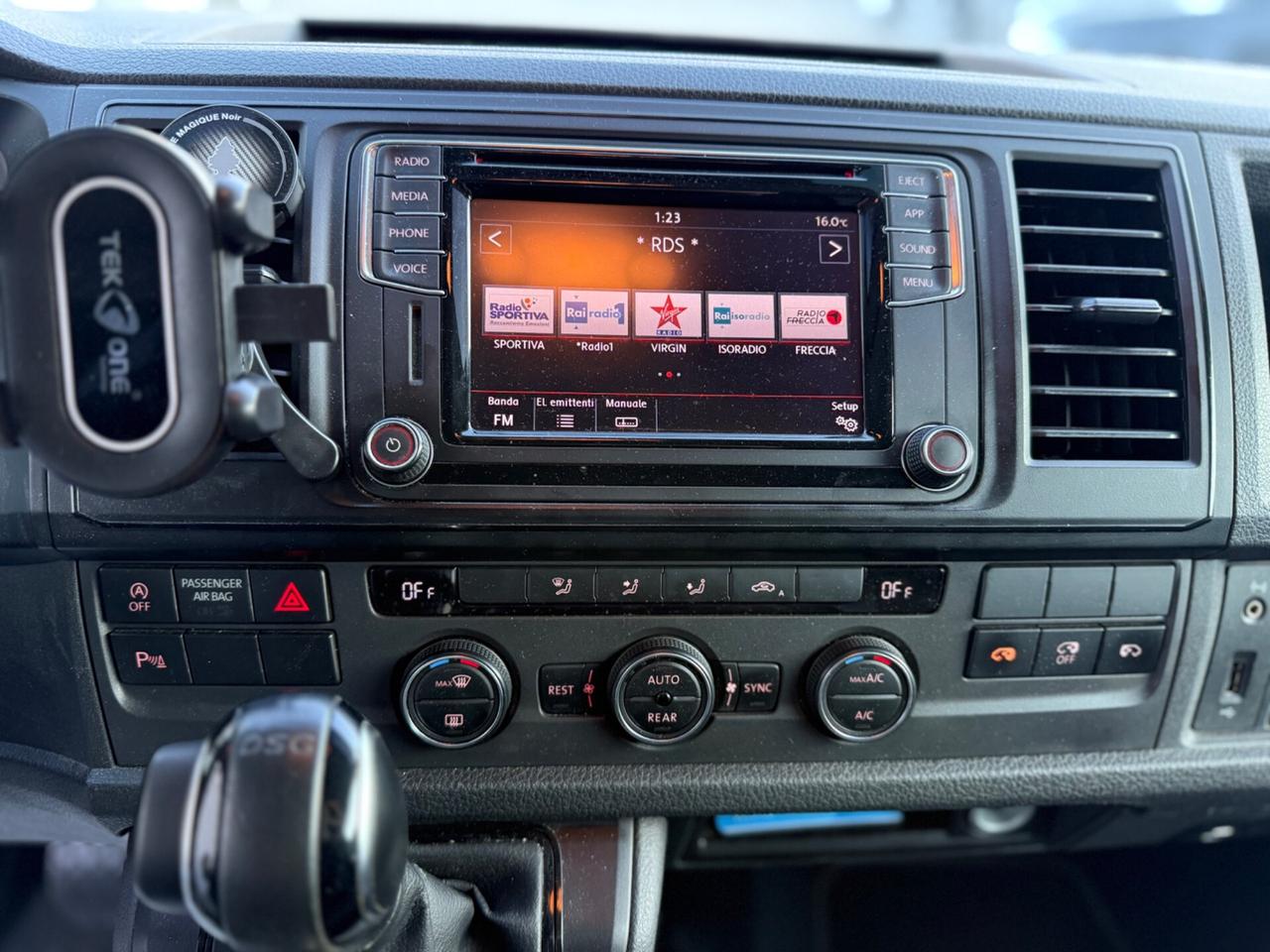 Volkswagen Caravelle 2.0 TDI 150CV DSG 9 posti