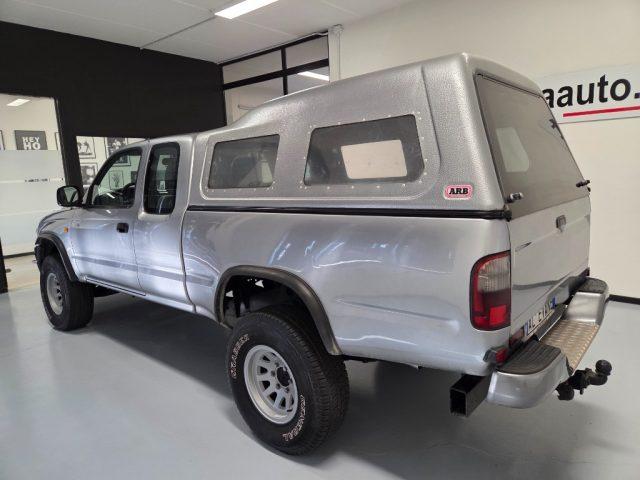TOYOTA Hilux EXTRA-CAB D-4D ARIA CONDIZIONATA