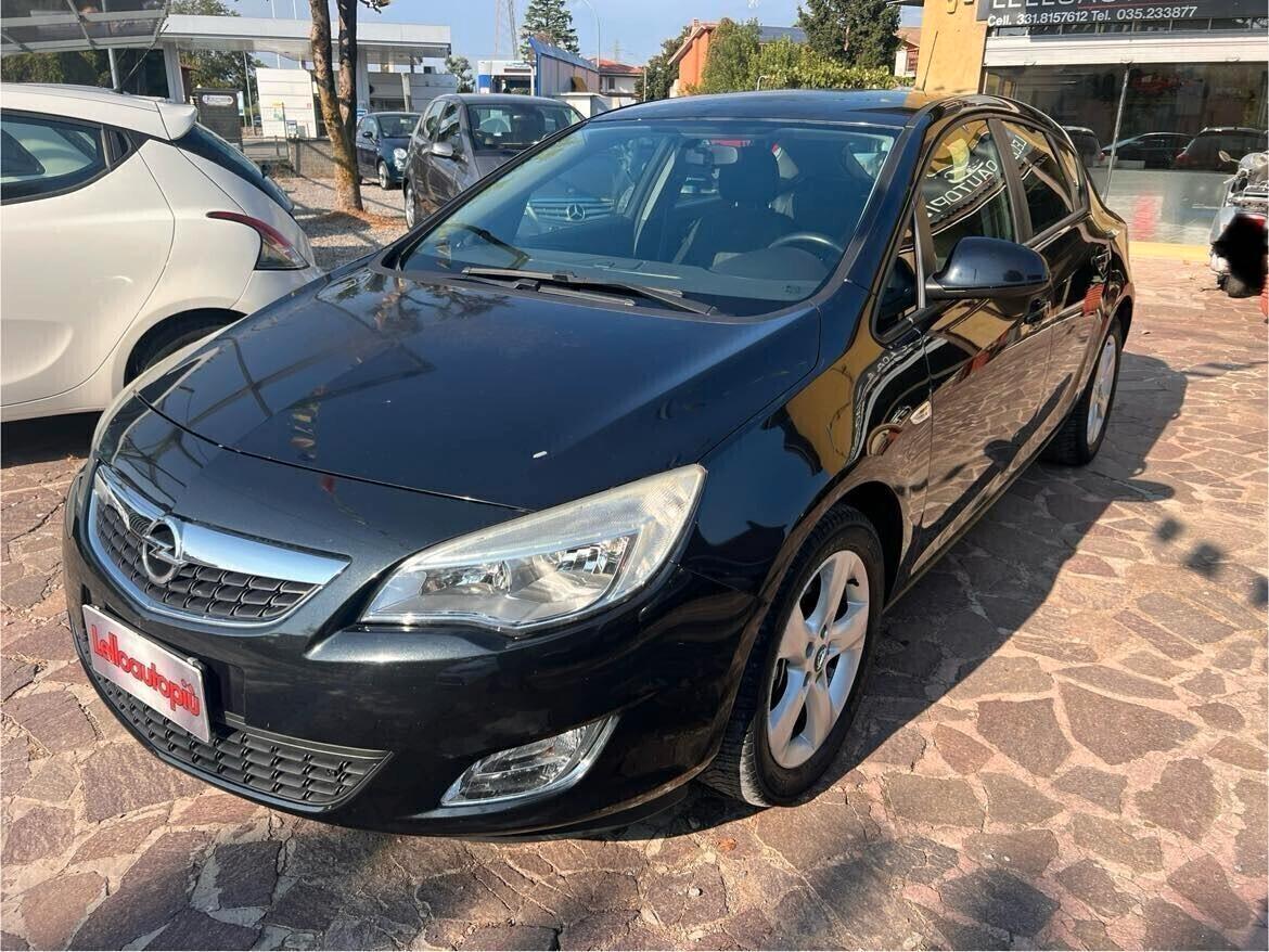 Opel Astra 1.7 CDTI 110CV 5 porte Cosmo