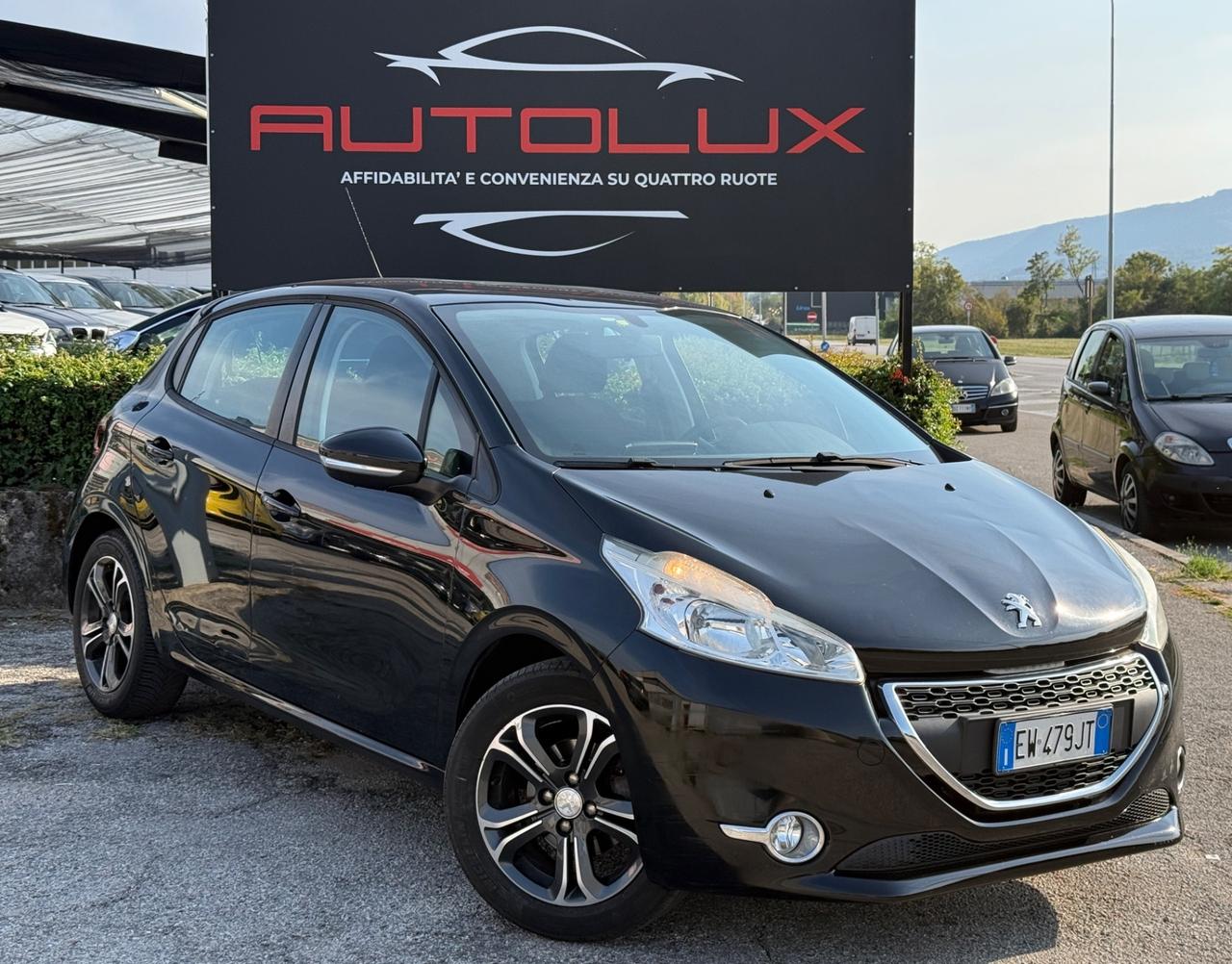 Peugeot 208 1.4 HDi 68 CV 5 porte Allure 2014