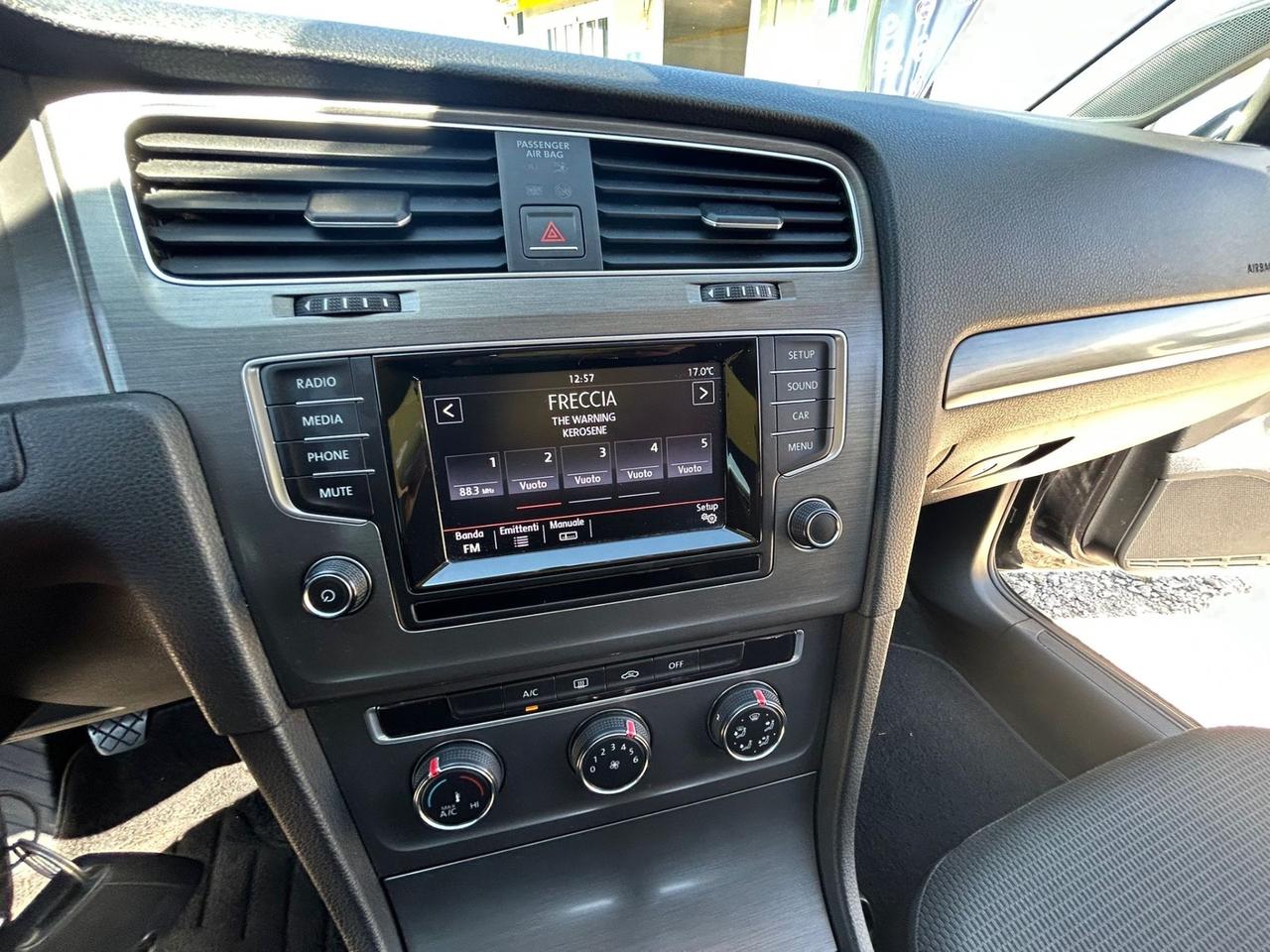 VOLKSWAGEN GOLF VII NEOPATENTATI GARANZIA