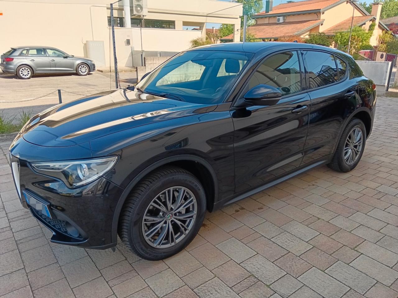 Alfa Romeo Stelvio 2.2 Turbodiesel 180 CV AT8 Q4 Executive