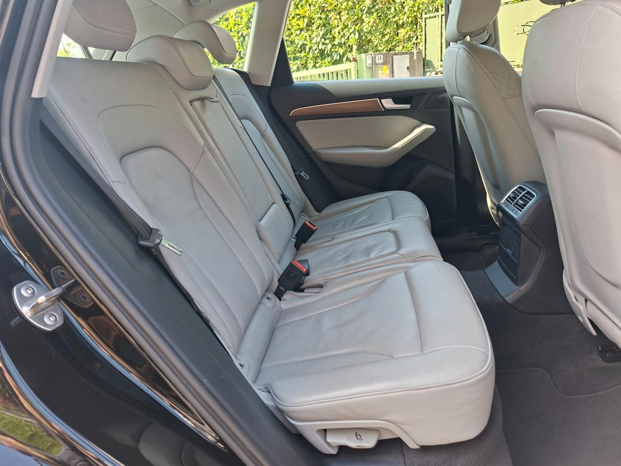 AUDI Q5 3.0 TDI QUATTRO / CAMBIO AUTOMATICO