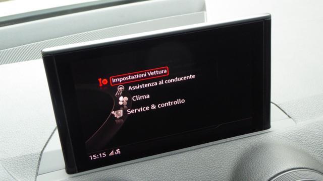 AUDI Q2 35 TDI quattro S-Tronic