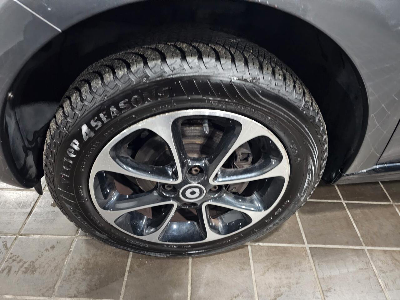 NUOVA SMART FORFOUR PASSION EDITION 0.9 TURBO BENZ 90CV AUTOMATIC