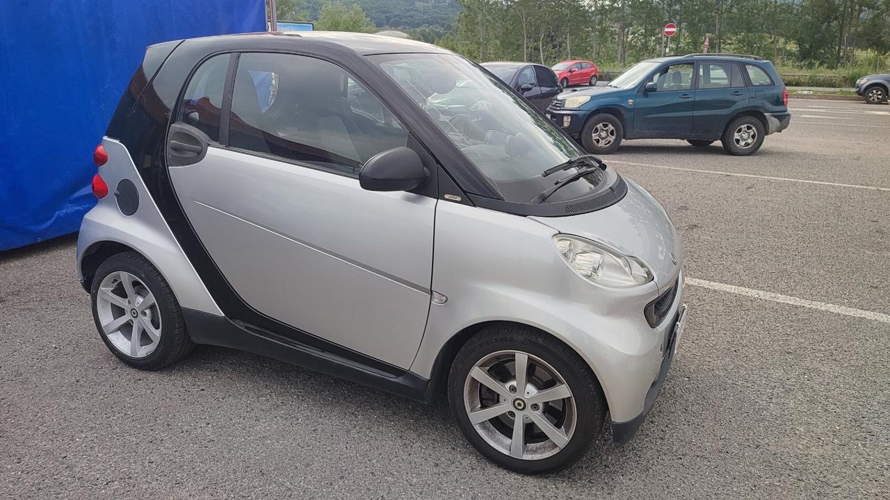 SMART FORTWO COUPE' 2" SERIE 1.0 84CV