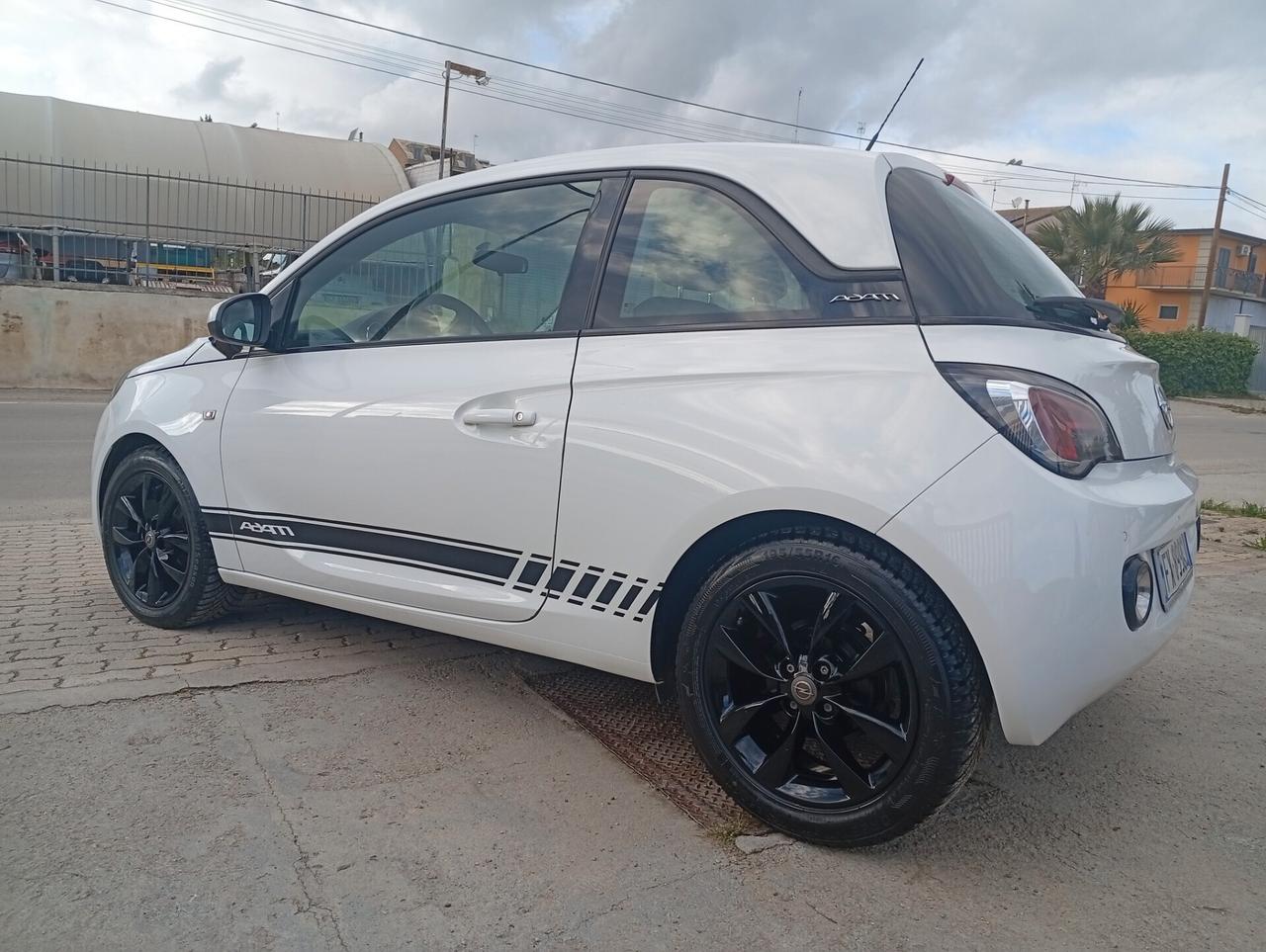 Opel Adam 1.2 70 CV Jam