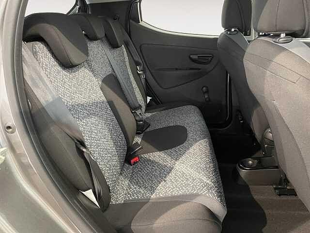 Lancia Ypsilon 1.2 69CV GPL Ecochic Silver - NEOPATENTATI