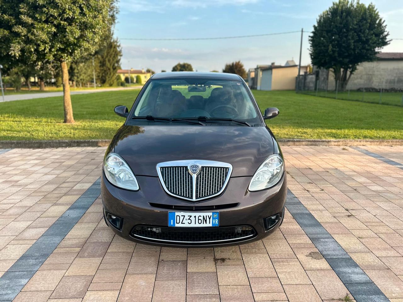 Lancia Ypsilon 1.2 Versus neopatentati