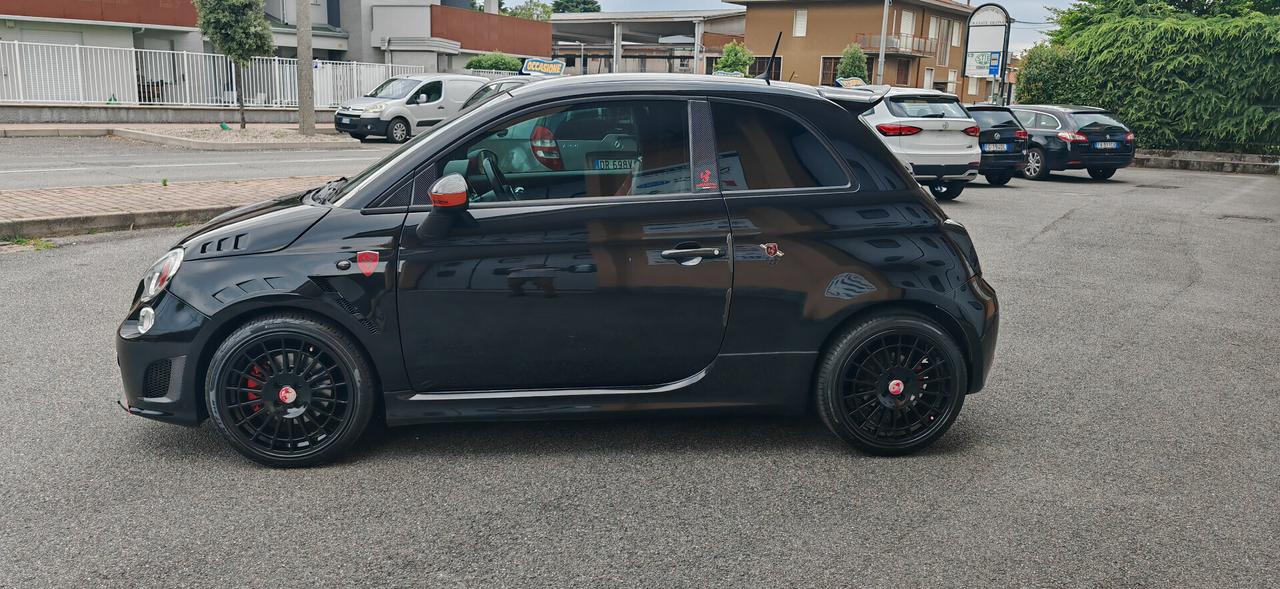 Abarth 500 1.4 Turbo T-Jet Custom LPG