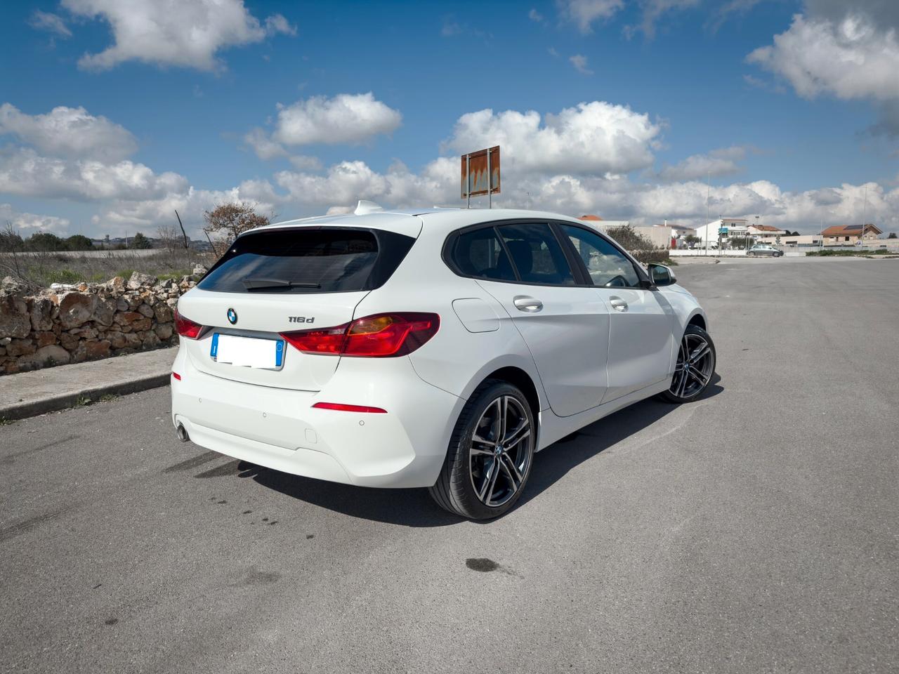 Bmw 116d 5p. F40 1.5 116 cv