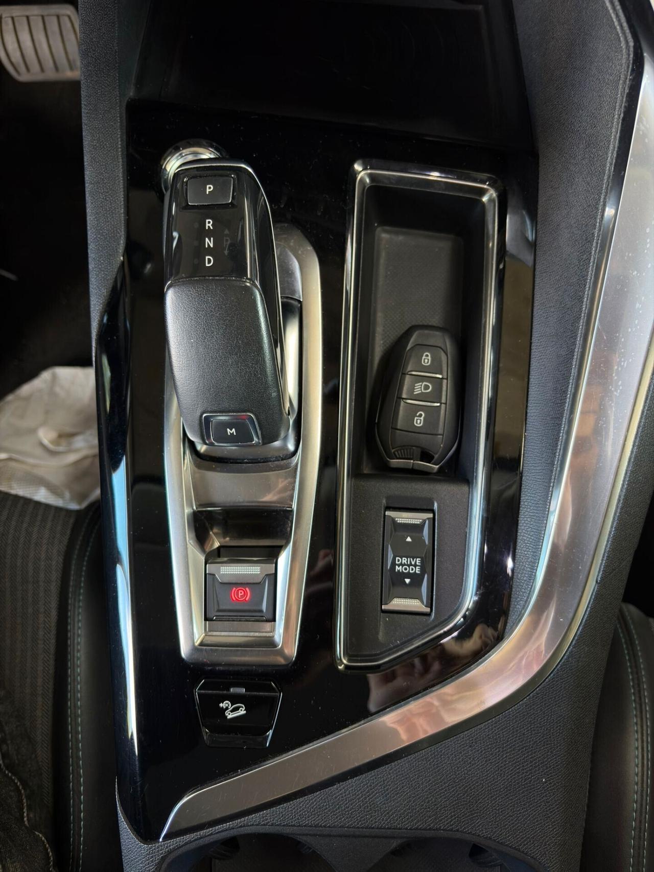 Peugeot 3008 HDi 130 S&S EAT8 Allure