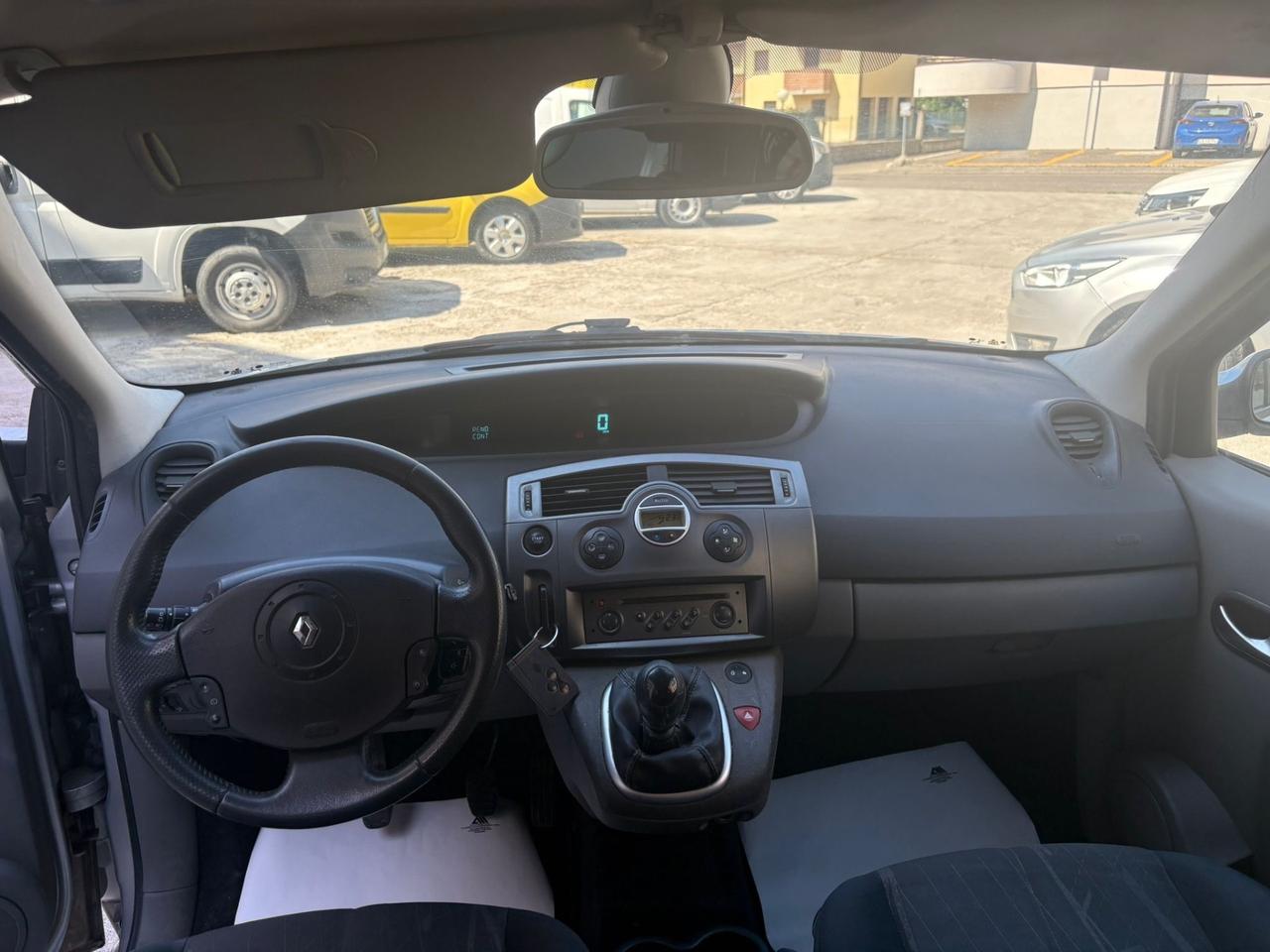 Renault Scenic Grand Scénic 1.5 dCi/105CV Pack