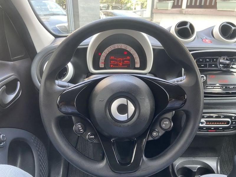 smart forfour 1.0 71 cv Youngster - 4D-23