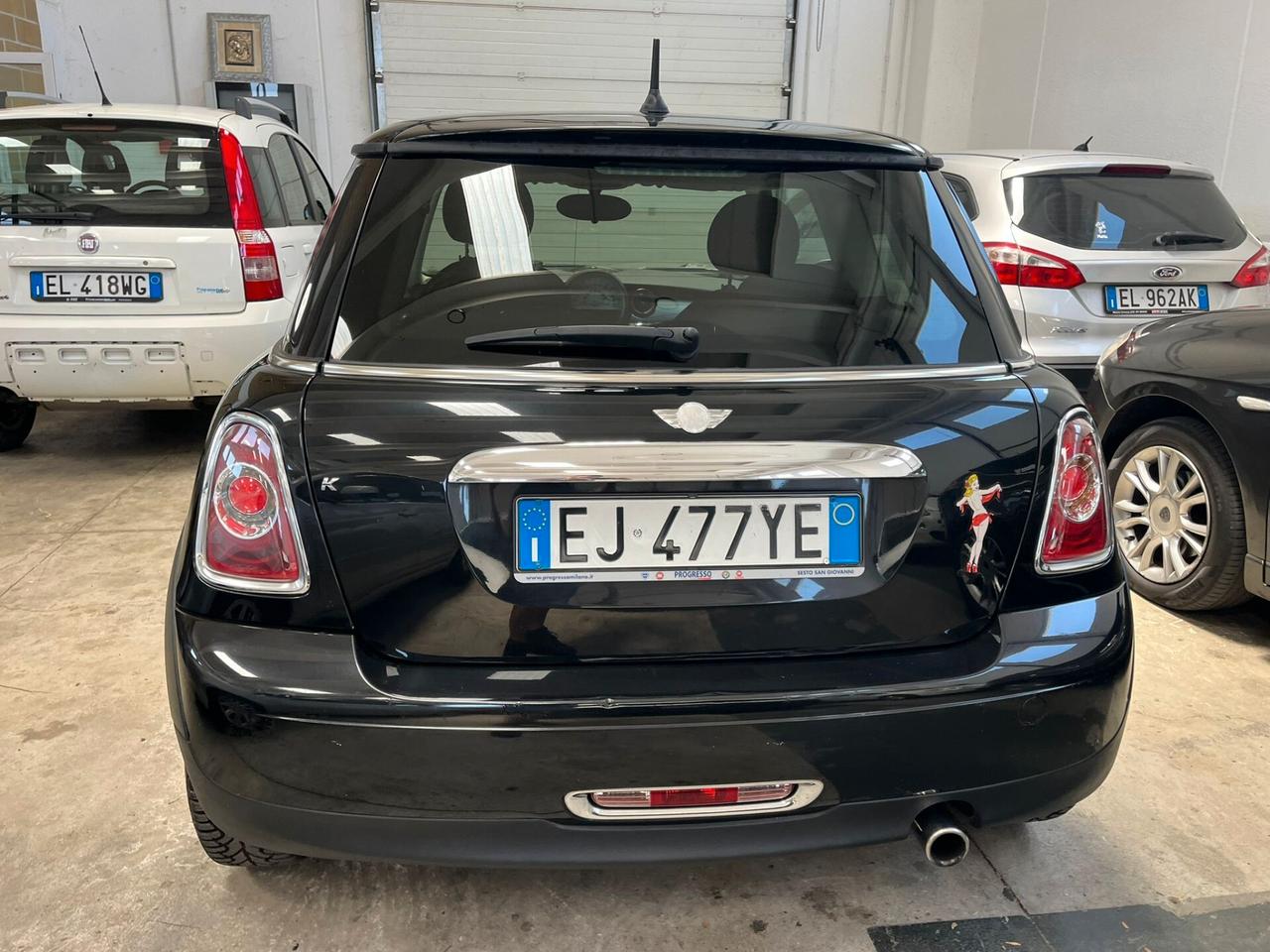 Mini Mini 1.6 16V One 55kW 75cv 2011