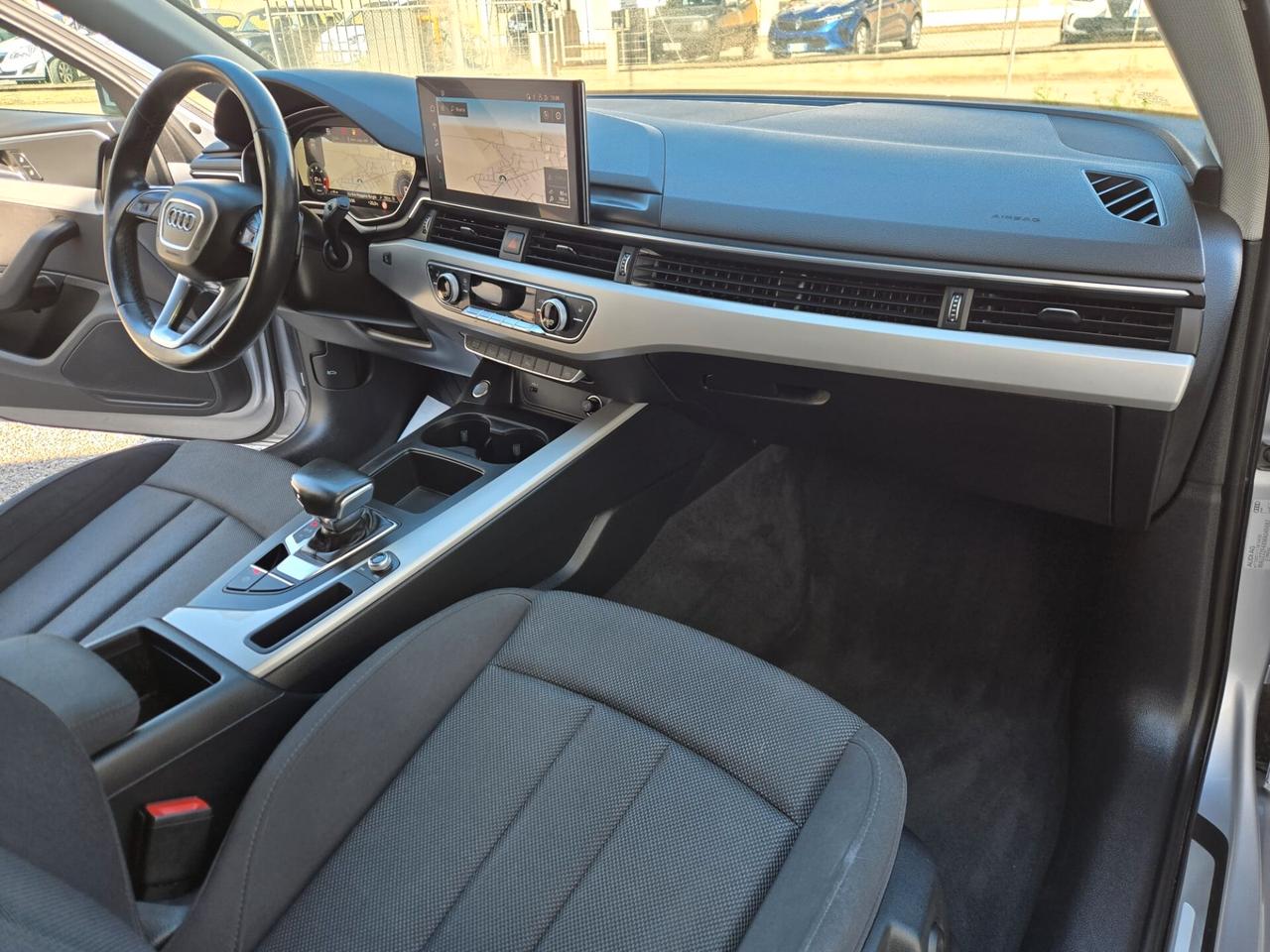 Audi A4 AVANT 2.0 TDI BUSINESS CON + ACCESSORI