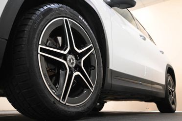 MERCEDES GLA (H247) GLA 250 e hybrid E...