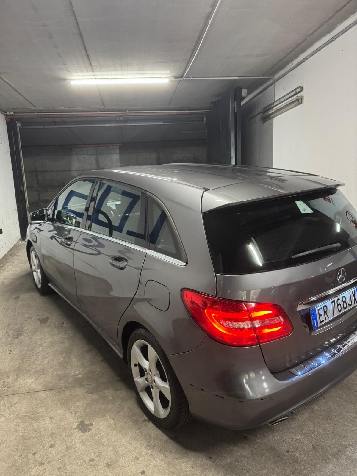 Mercedes-benz B 180 Premium 2013 Euro 6