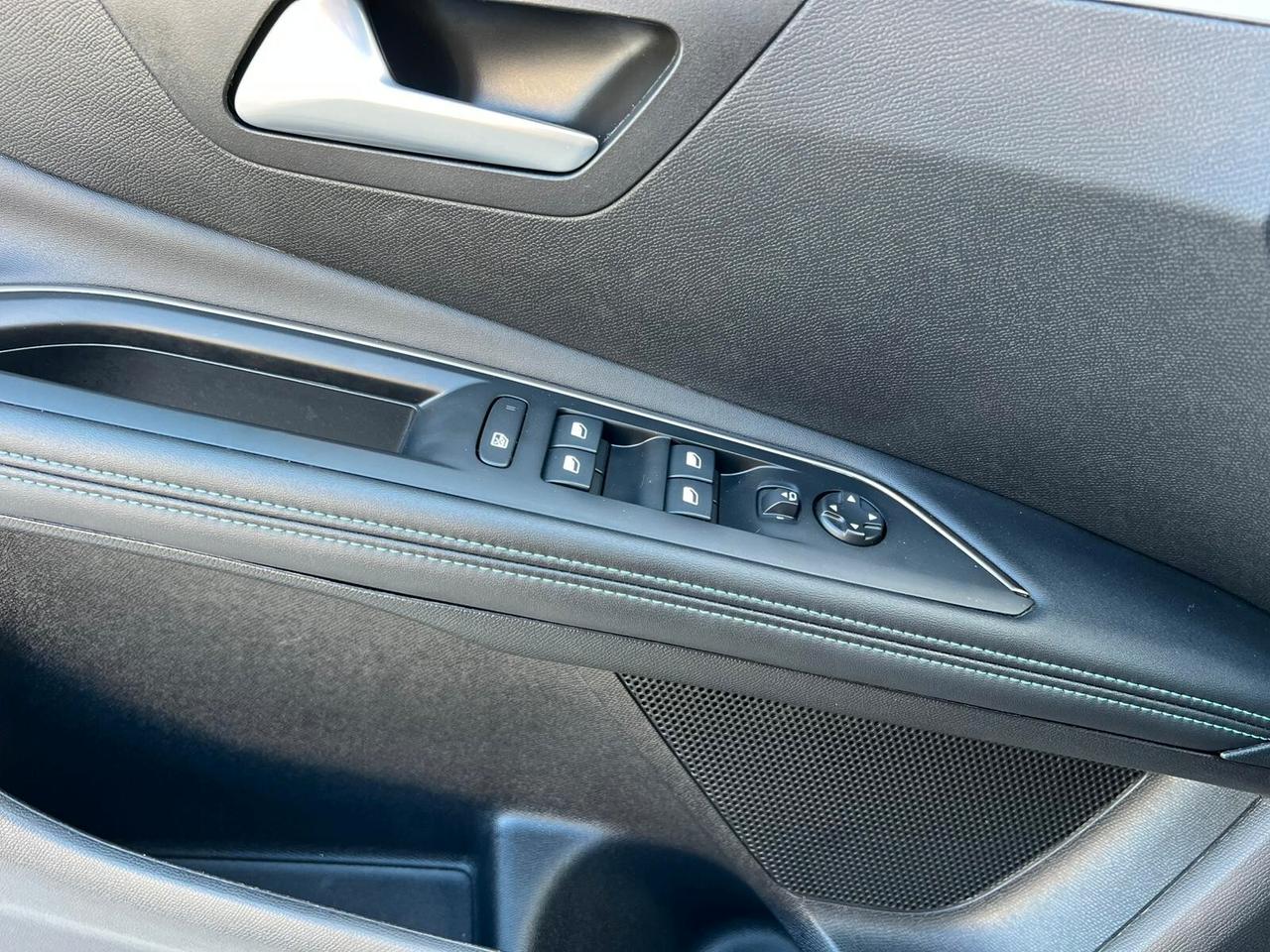 PEUGEOT 3008 BlueHDi 130cv 2022!!! ALLURE!!!