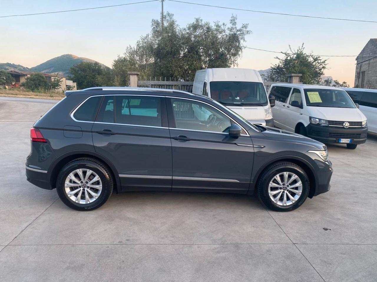 Volkswagen Tiguan 2.0 TDI 150 CV DSG Life 2021