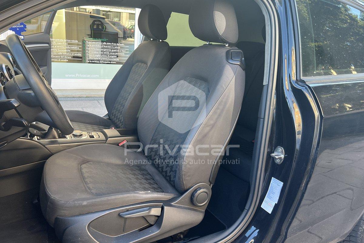 AUDI A3 1.6 TDI Attraction