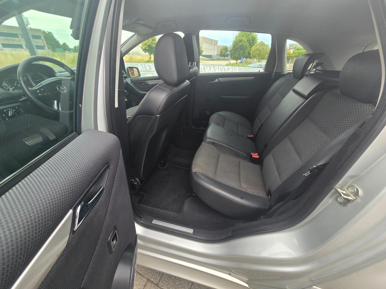 Mercedes-B 200 CDI 140cv 7Marce Sport Automatico