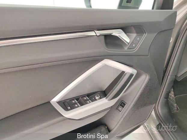 Audi Q3 SPB 35 TDI quattro S tronic Business Plus