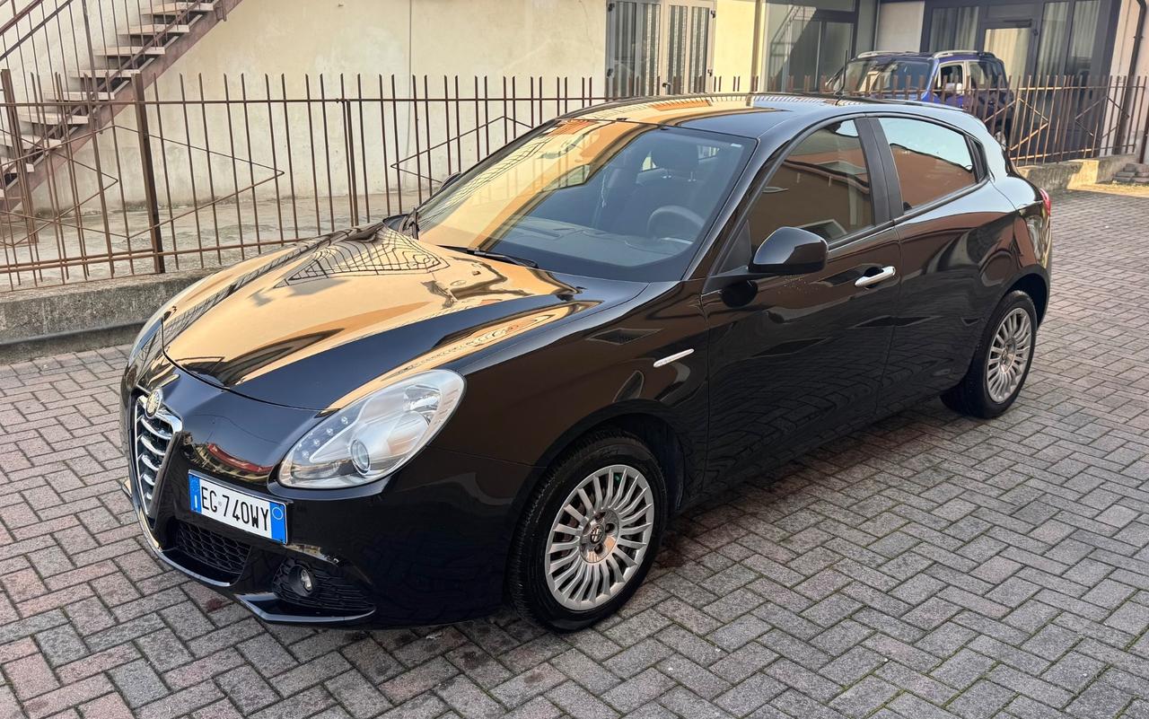 Alfa Romeo Giulietta 1.6 JTDm-2 105 CV Ok Neopatentati