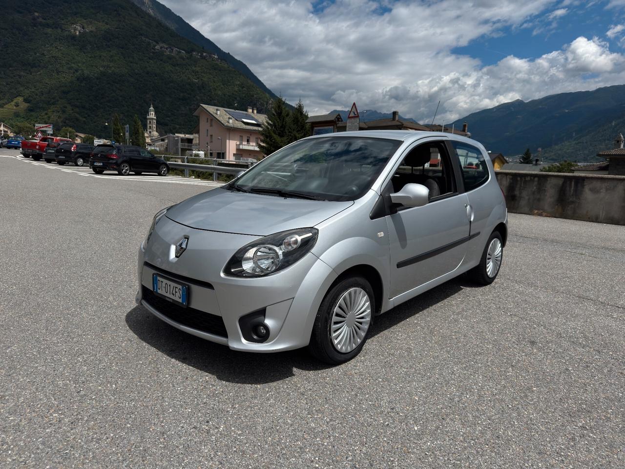 RENAULT TWINGO 1.2cc 58CV Benzina Neopatentati