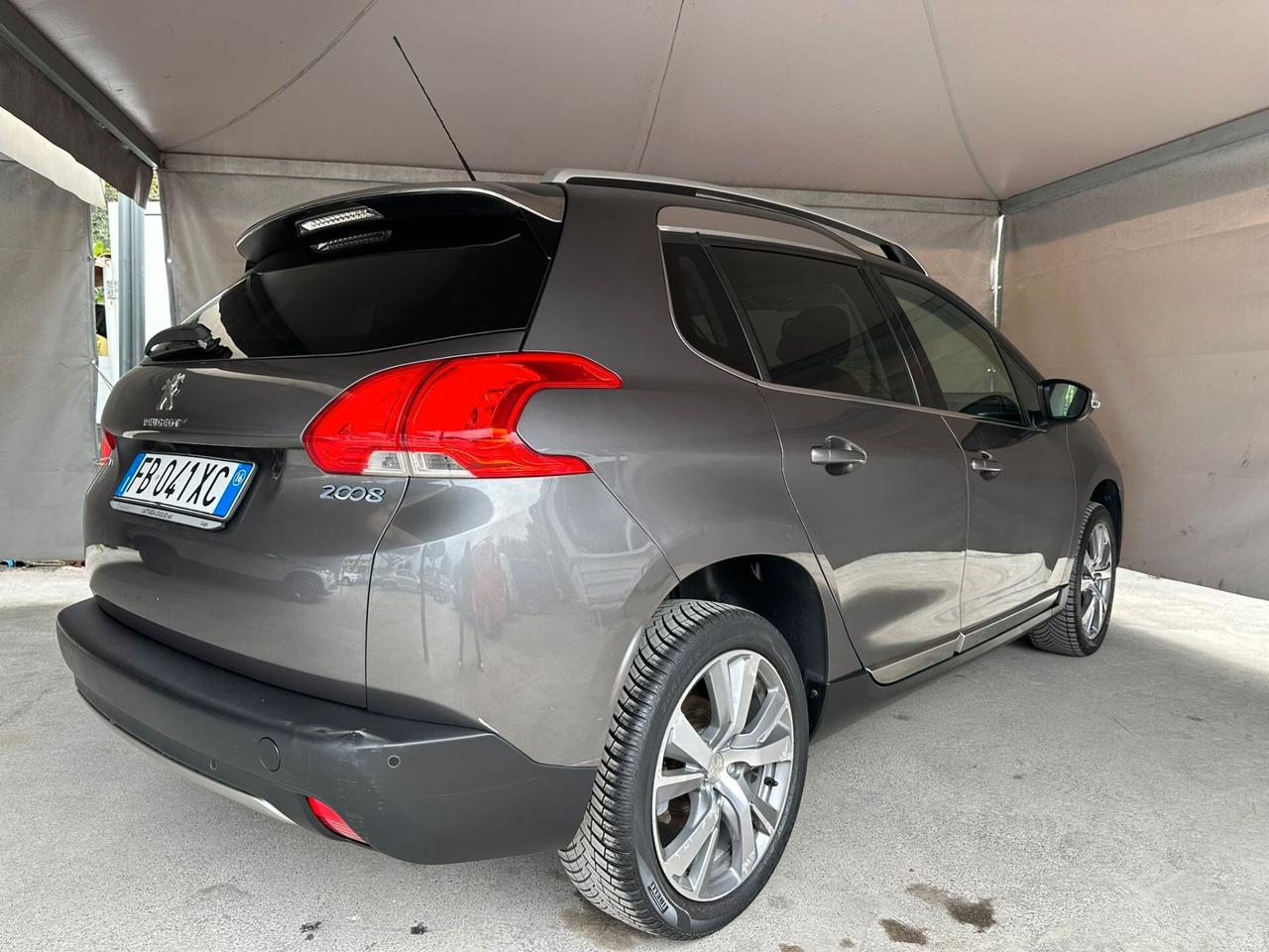 Peugeot 2008 PureTech Turbo 110 EAT6 S&S Allure