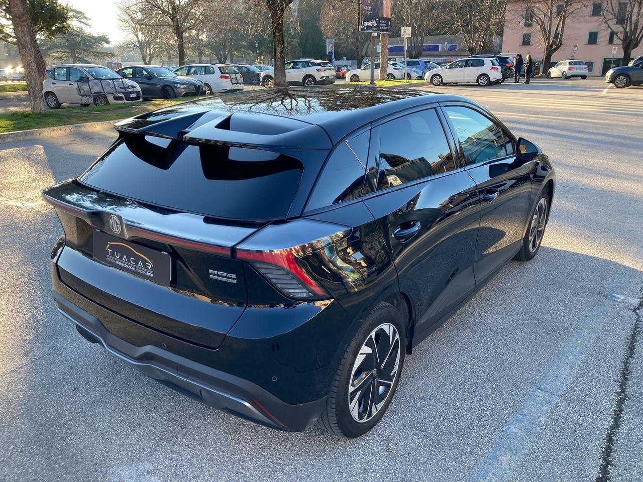 Mg MG4 4 EV Long Range 64 kWh LUXURY #8431