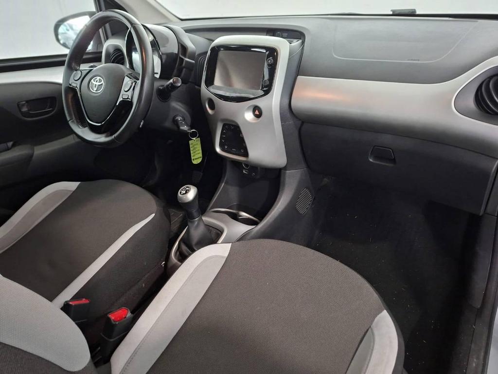 Toyota Aygo 5 Porte 1.0 VVT-i Cool Soda Connect