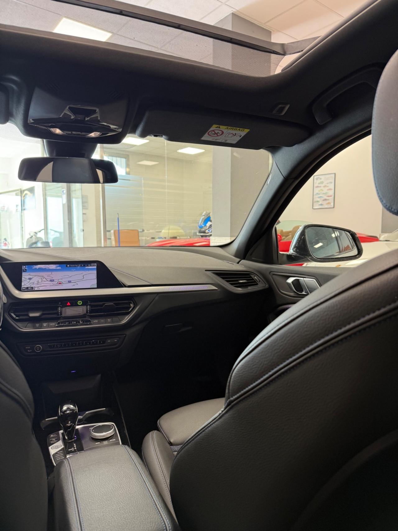 Bmw 116 116d 5p. Msport