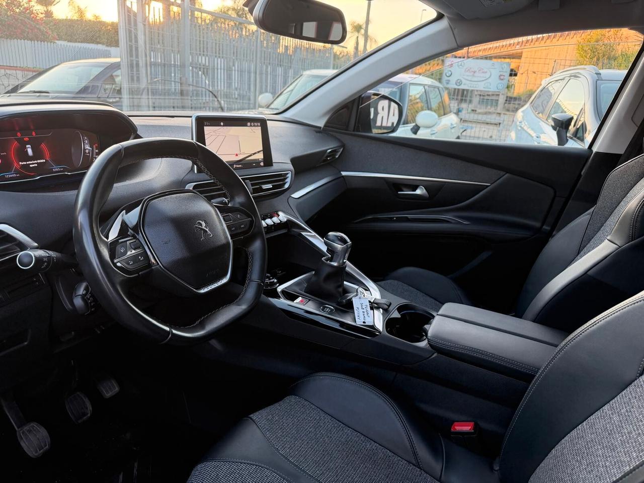 Peugeot 3008 BlueHDi 130 S&S Allure-2019