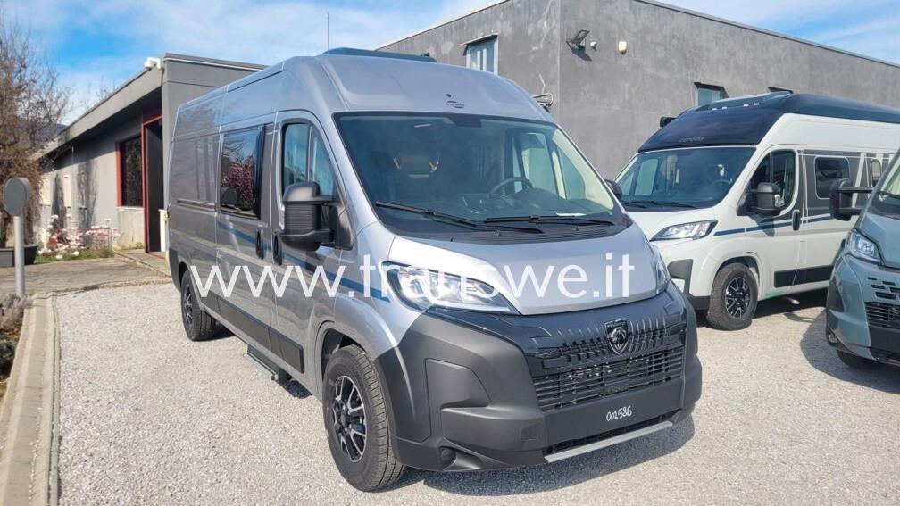 Carado CV600 van con letto matrimoniale posteriore