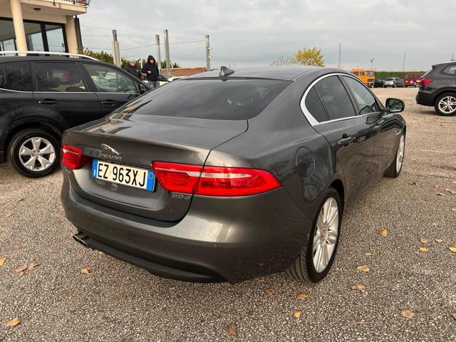 JAGUAR XE 2.0 D Turbo 180CV aut. Prestige SOLO COMMERCIANTI