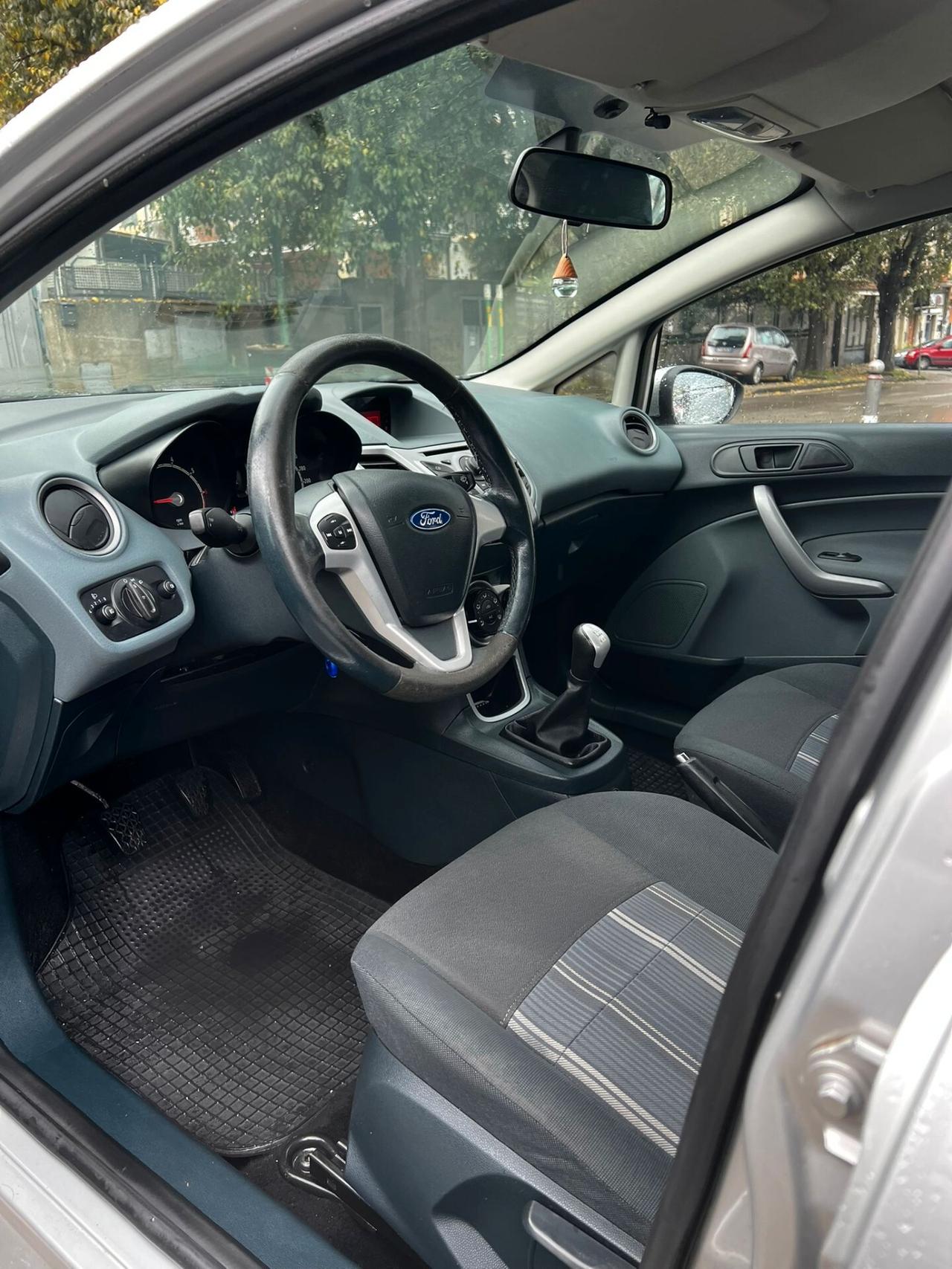 Ford Fiesta 1.4 96CV aut. 5 porte Titanium