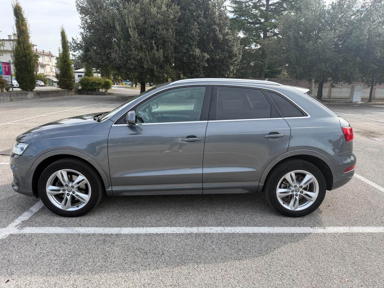 Audi Q3 2.0 TDI 150 CV quattro Business