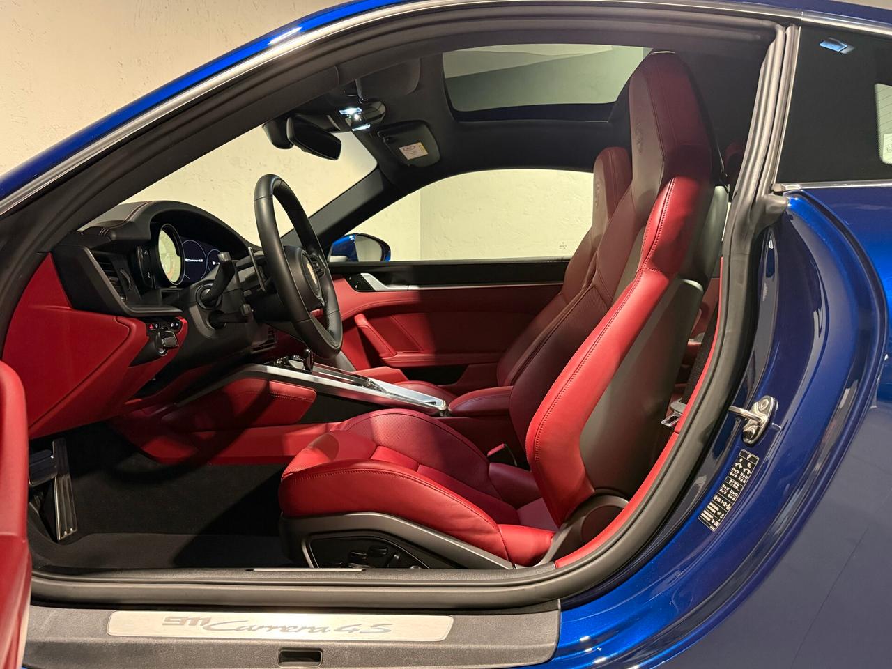 Porsche 911 Carrera 4S