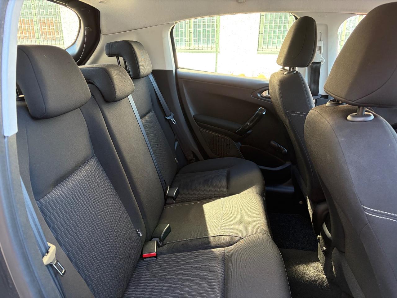 Peugeot 208 BlueHDi 75 5 porte Allure