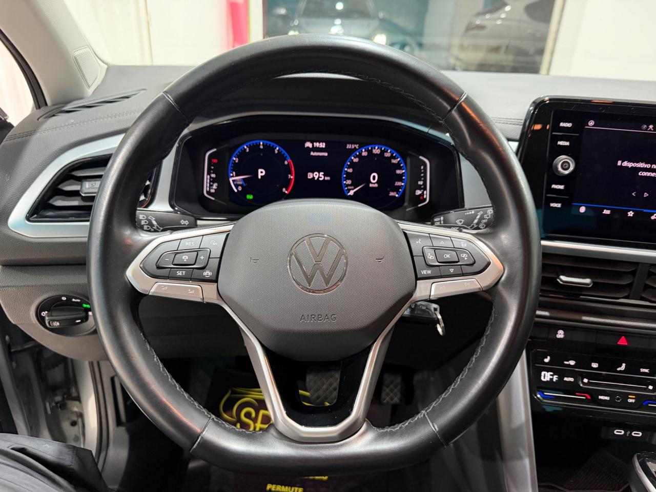 VOLKSWAGEN T ROC 2023 *AUTOMATICO *FULL LED