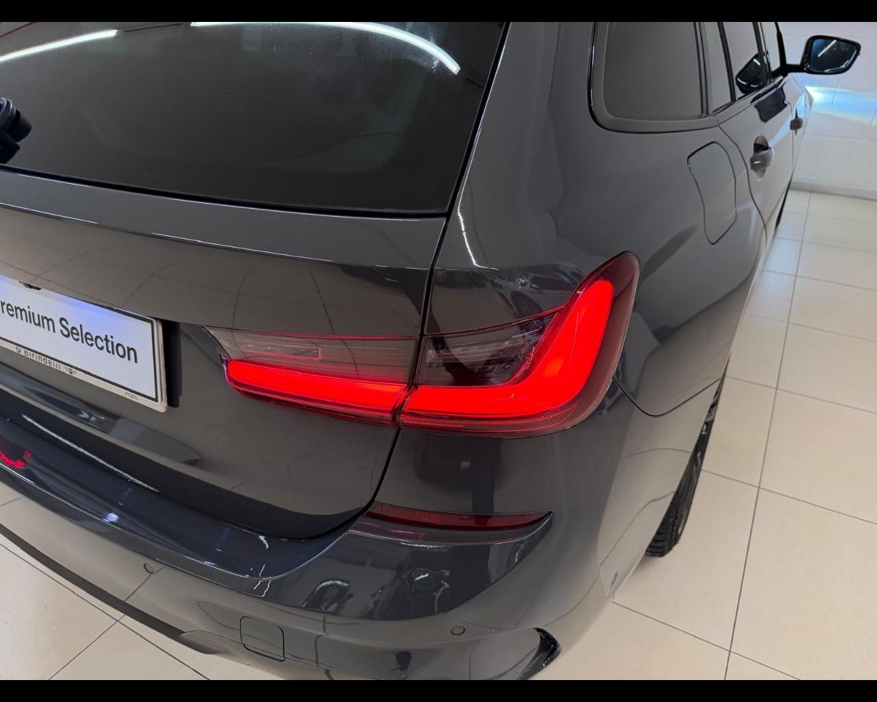 BMW Serie 3(G20/1-80/1) - 320d 48V xDrive Touring Msport