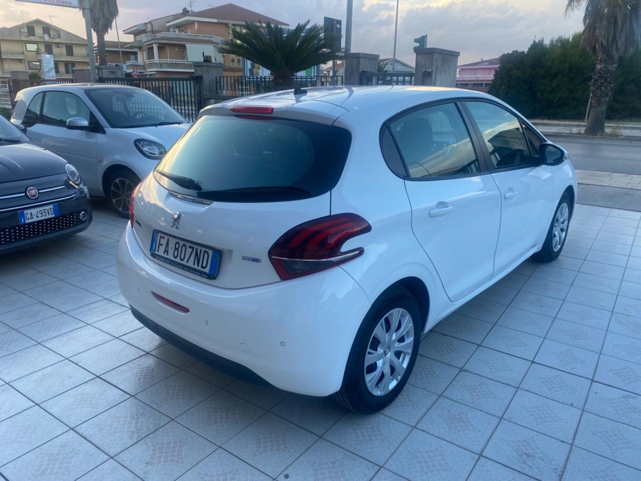 Peugeot 208 1.4 HDi 68 CV 5 porte Active