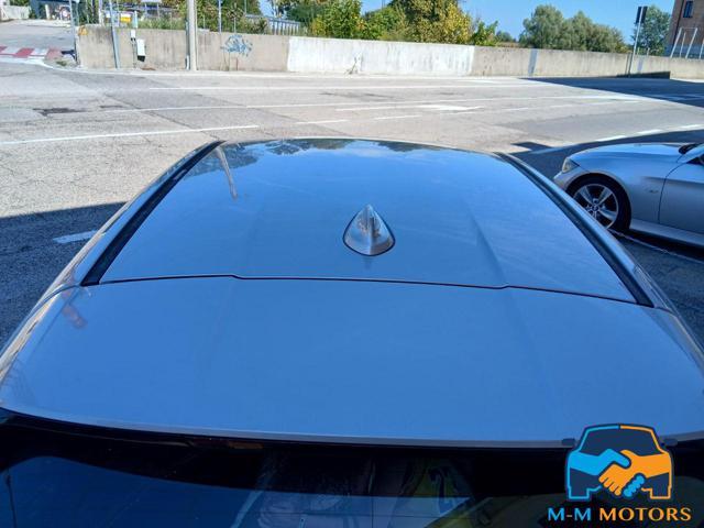 BMW 118 i 5p. Business Advantage