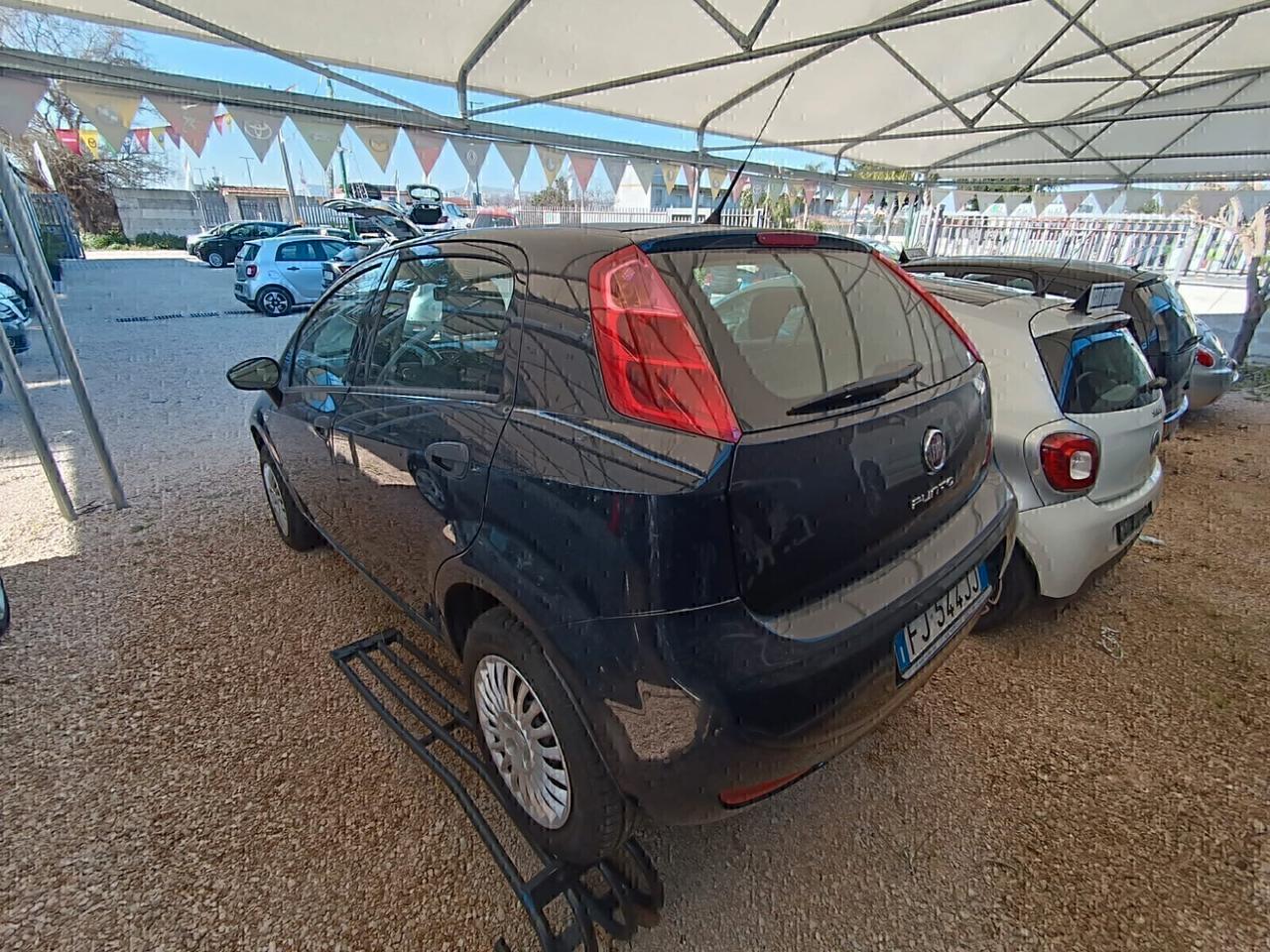 Fiat Punto 1.4 8V 5 porte Natural Power Street