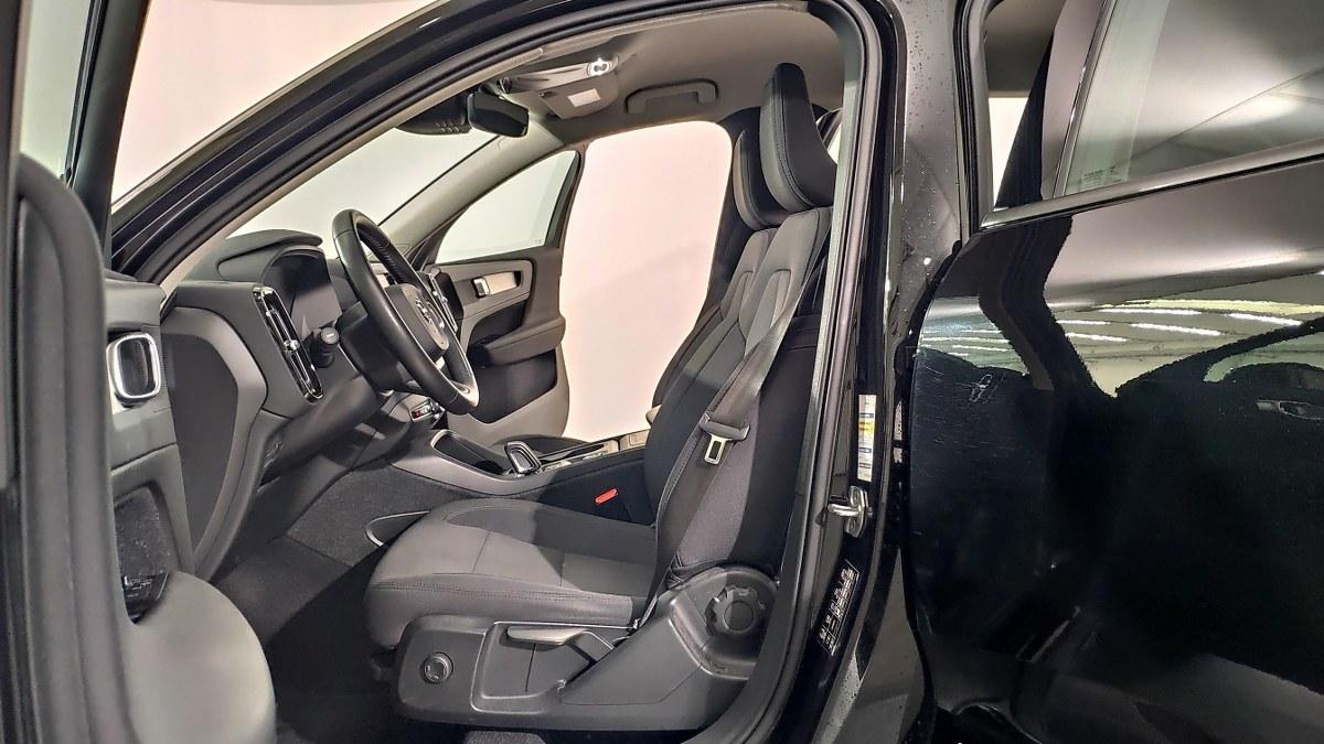 VOLVO Xc40 T2 Geartronic Momentum Pro