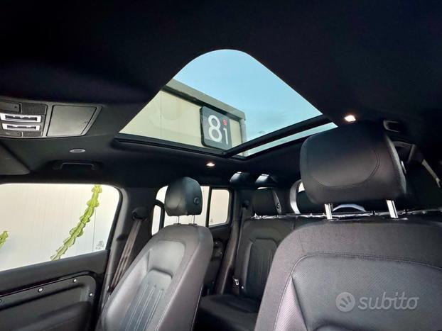 LAND ROVER Defender 110 3.0D I6 250 CV AWD Auto